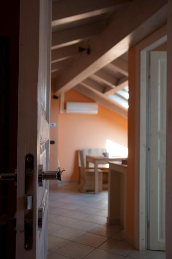 La Chiocciola Bed and Breakfast Momo Exteriör bild