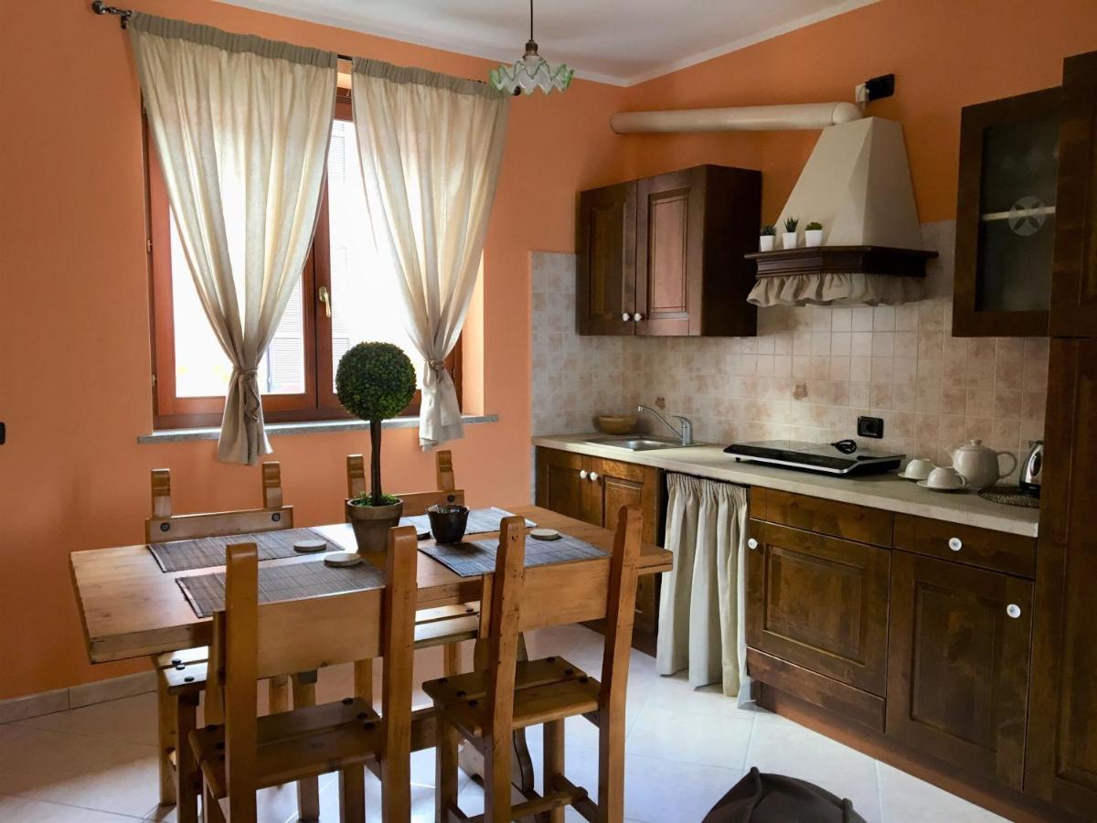 La Chiocciola Bed and Breakfast Momo Exteriör bild
