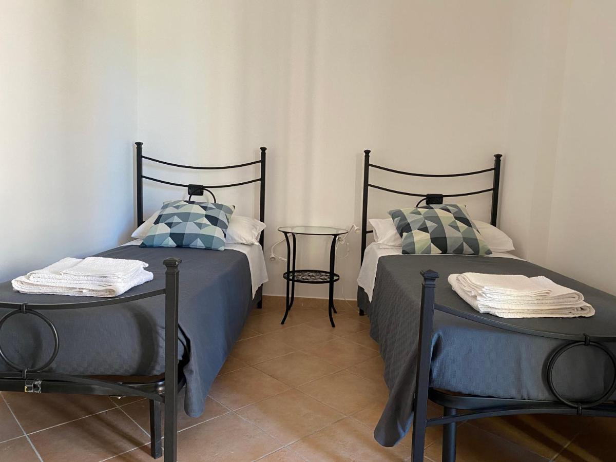 La Chiocciola Bed and Breakfast Momo Exteriör bild